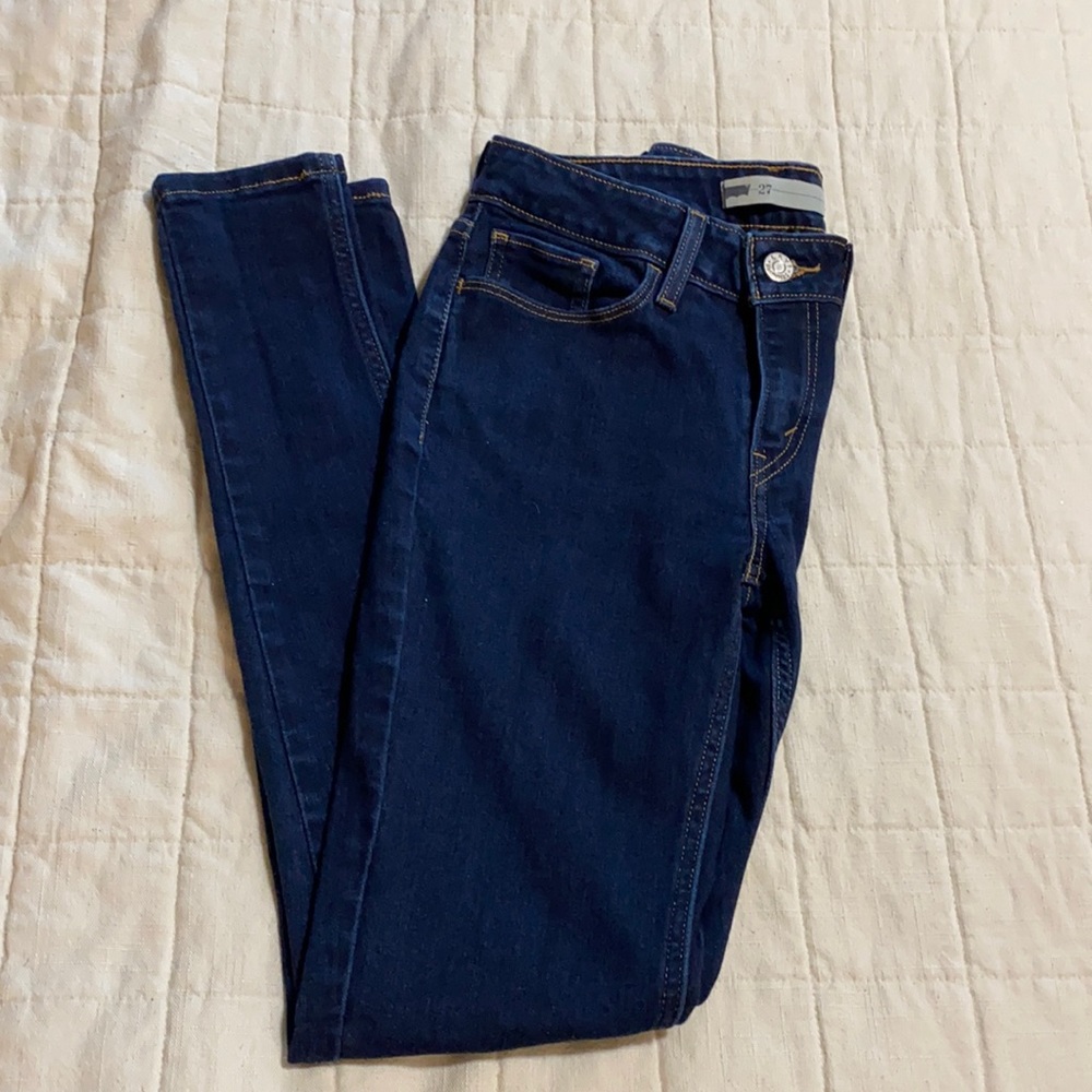Like new Levi’s skinny jeans